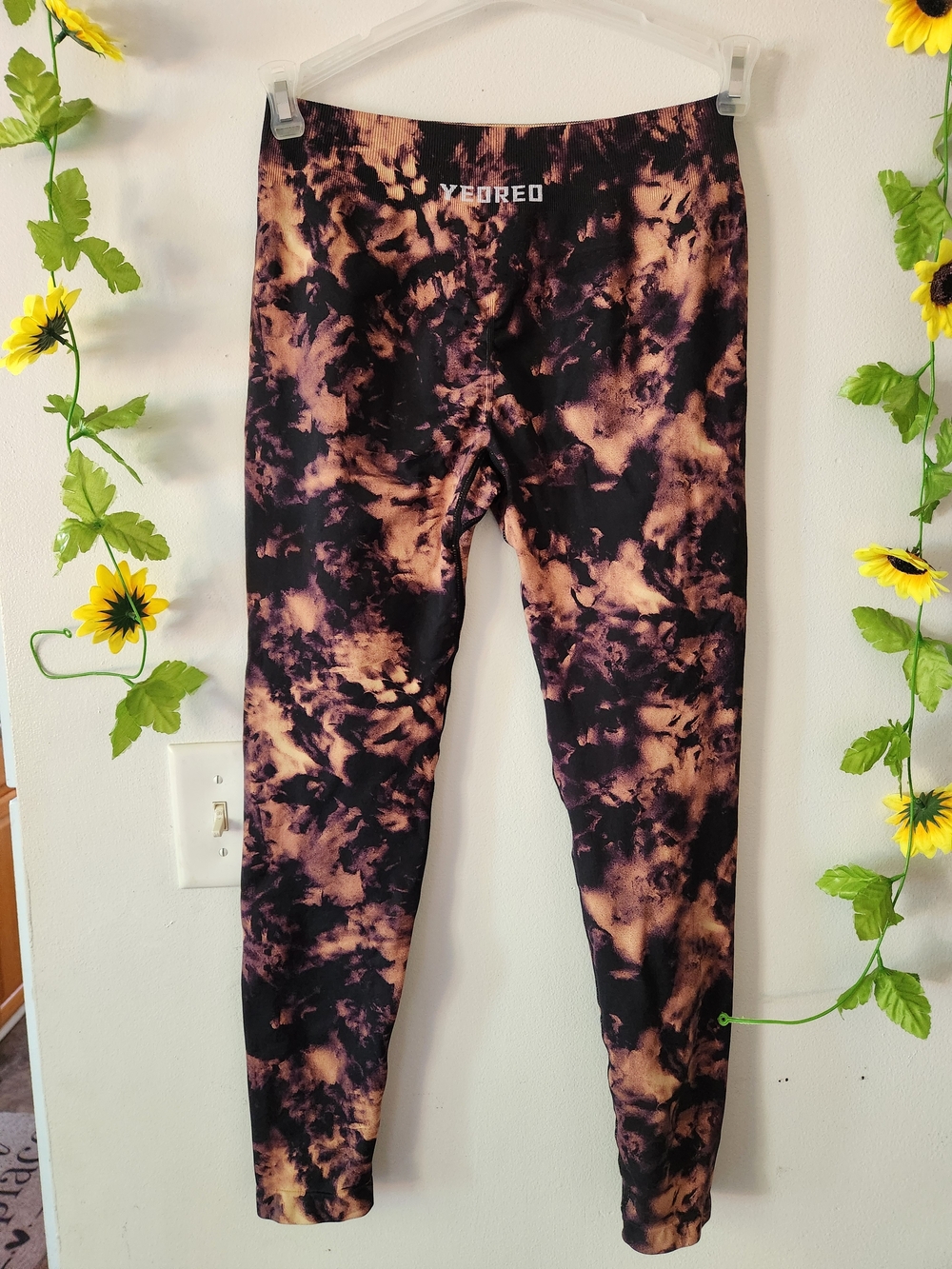 Yeoreo black & orangeish tie-dye leggings size large #tie-dye #activewear #leggi